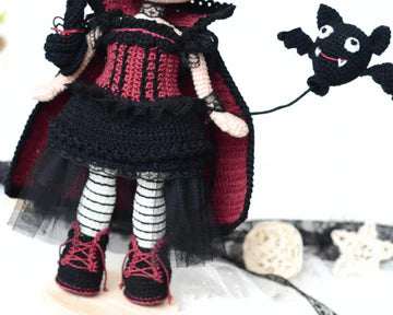 Patrón Amigurumi Muñeca Vampiro – Instrucciones Paso a Paso en Español (PDF)